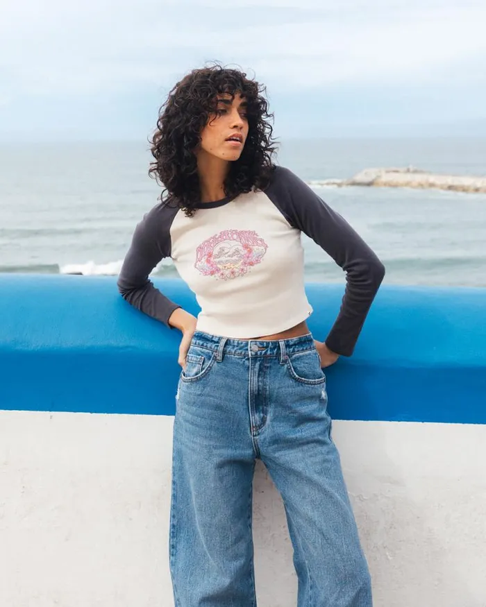 Billabong Graphic Tees and Tanks Mystic Wave Long Sleeve Cropped Tshirt White Cap 8211 Women