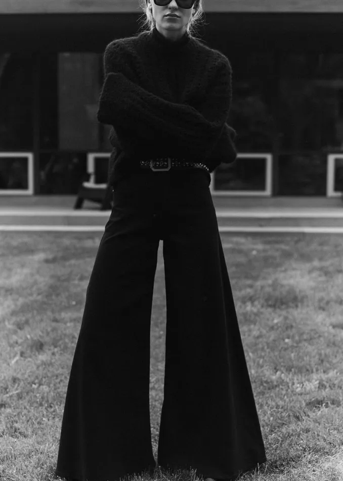 Citizens Of Humanity Ailani Crewneck Sweater In Black Women Tops