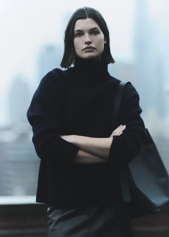 Citizens Of Humanity Cara Turtleneck In Black Women Tops