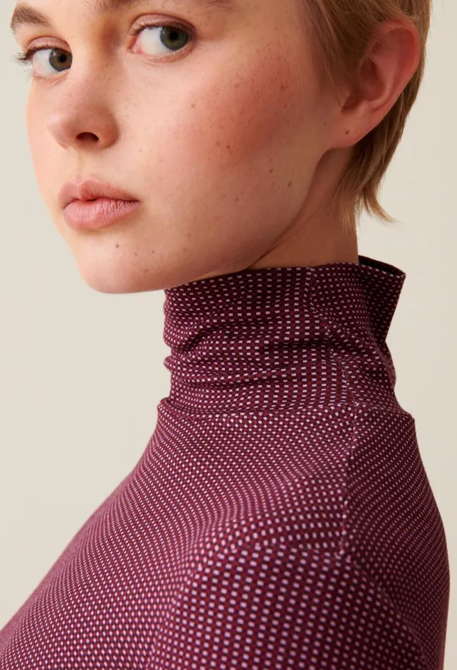 Claudie Pierlot Fitted Funnel Neck Top Pink Women Knitwear And Cardigans Claudie Pierlot Fitted Funnel Neck Top Pink Women Knitwear And Cardigans