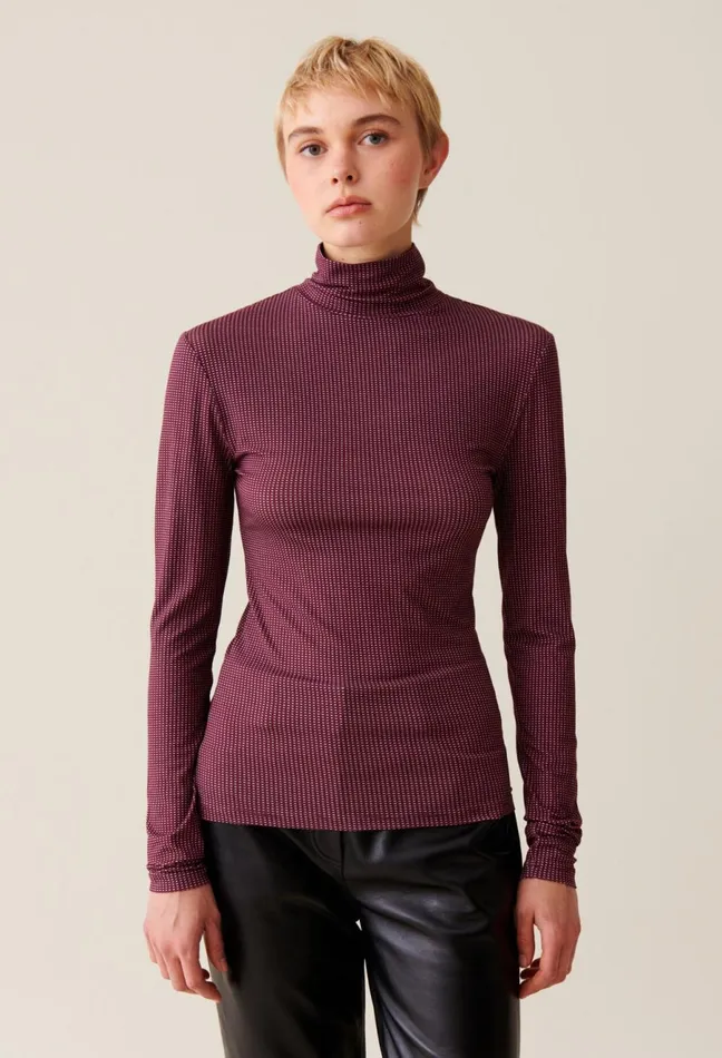 Claudie Pierlot Fitted Funnel Neck Top Pink Women Knitwear And Cardigans Claudie Pierlot Fitted Funnel Neck Top Pink Women Knitwear And Cardigans