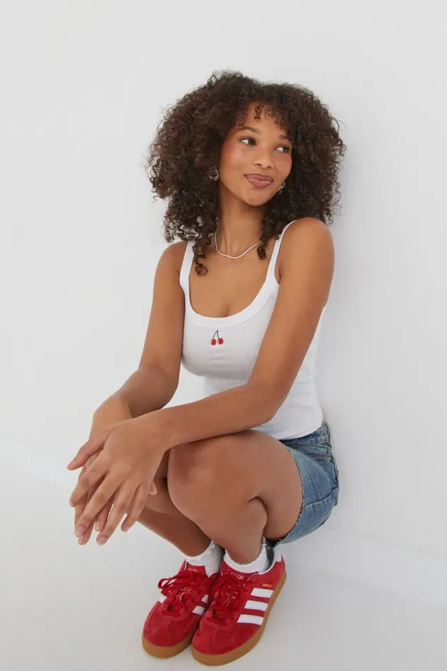 Clothing Supr Tank Tops Riri Scoop Neck Tank White Cherry