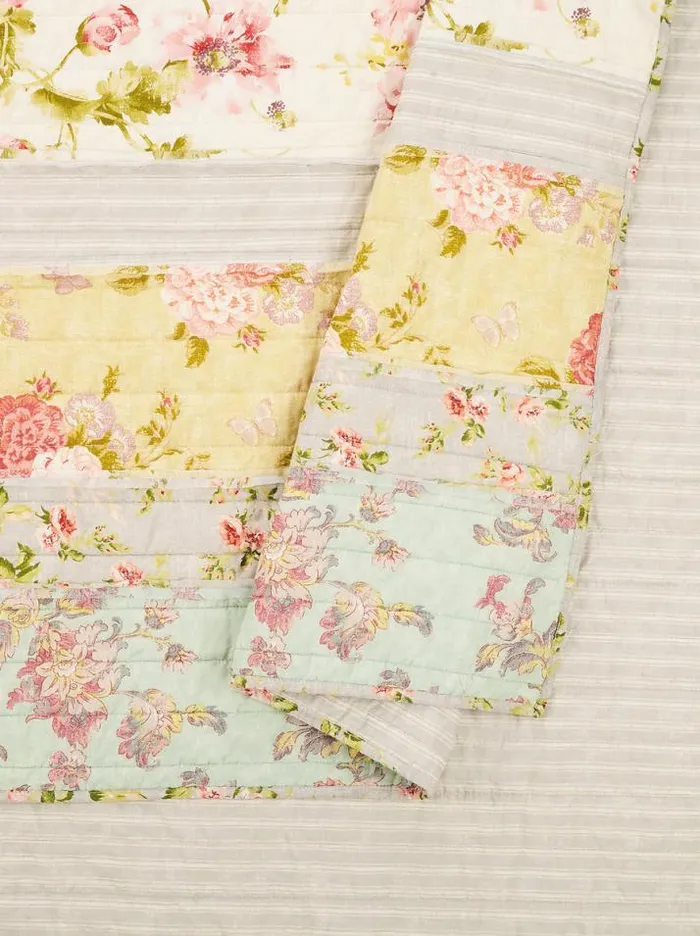 Comforters and Quilts Accessories Jessica Simpson Mels Quilt