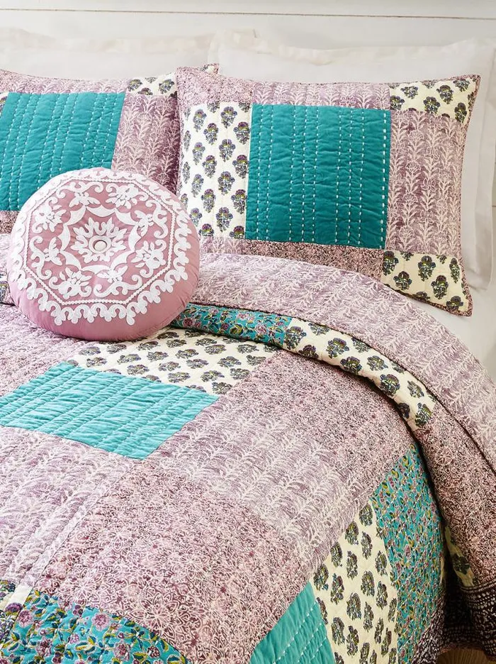 Comforters and Quilts Accessories Jessica Simpson Numbra Reversible Quilt