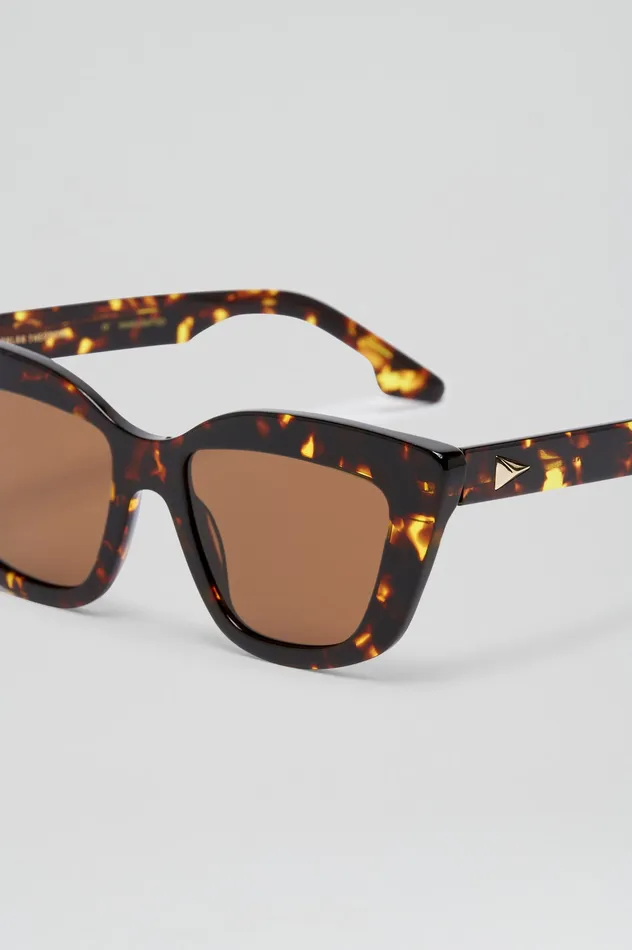 Eyewear ST SOFT CAT EYE SUNGLASSES TORTSHELL Scanlan Theodore Women Eyewear ST SOFT CAT EYE SUNGLASSES TORTSHELL Scanlan Theodore Women