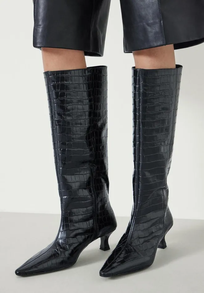 Hush Boots Women Katlynn Leather Kitten Heel Knee Boots Black Hush Boots Women Katlynn Leather Kitten Heel Knee Boots Black