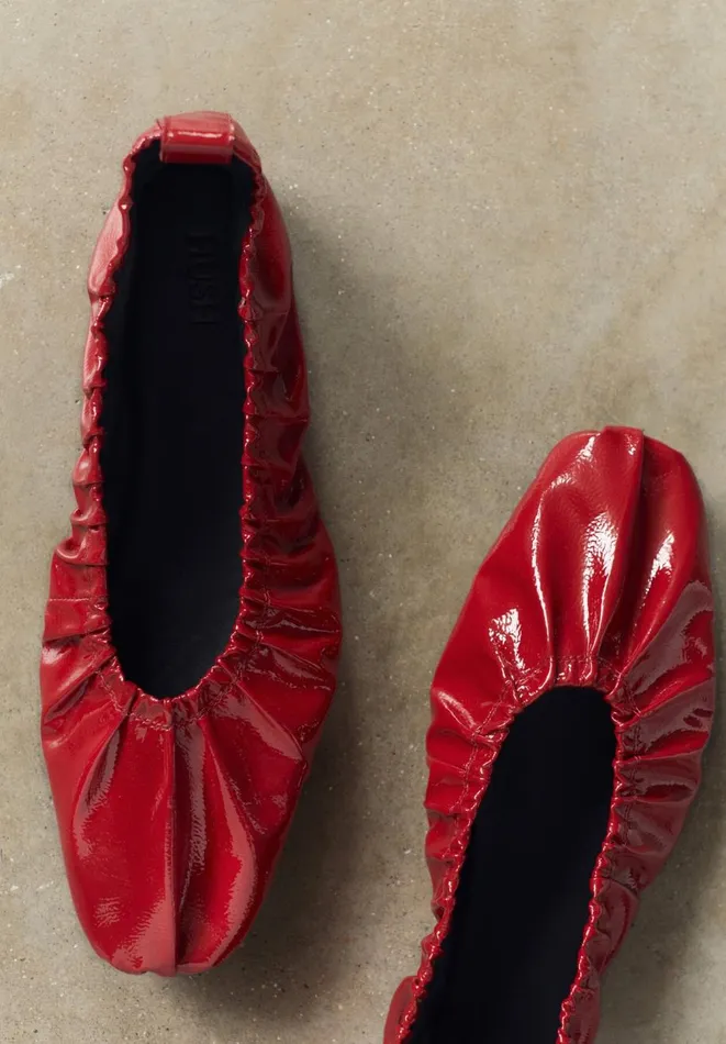 Hush Flats Women Ruby Ruched Leather Ballet Flats Red