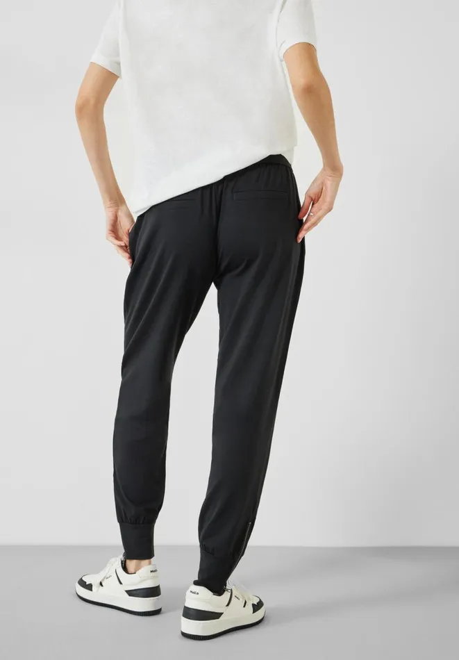 Hush Joggers and Leggings Women Amie Joggers Black