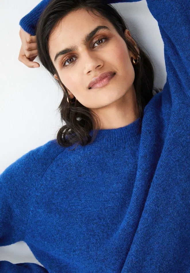 Hush Jumpers and Cardigans Women Arabella Crew Neck Jumper Bright Blue Hush Jumpers and Cardigans Women Arabella Crew Neck Jumper Bright Blue