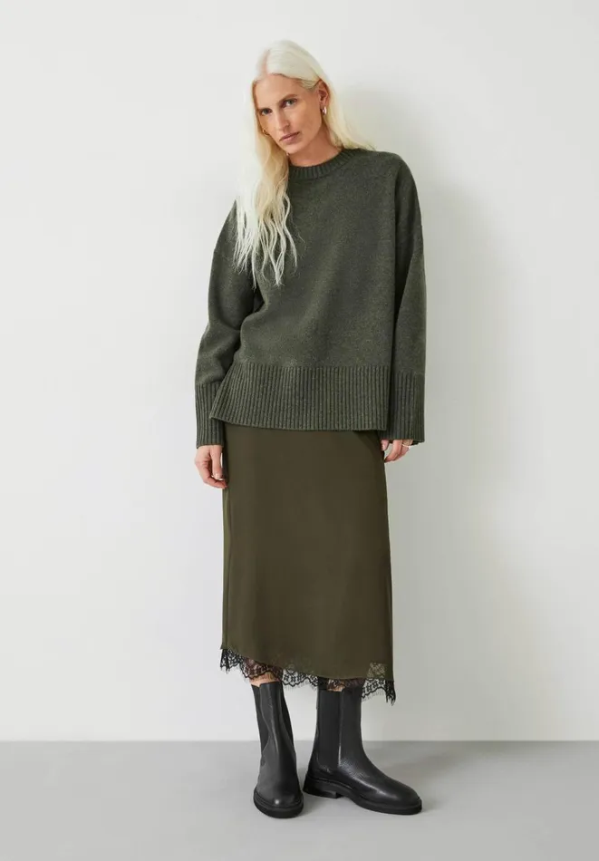 Hush Jumpers and Cardigans Women Danielle Split Back Wool Jumper Forest Green Hush Jumpers and Cardigans Women Danielle Split Back Wool Jumper Forest Green