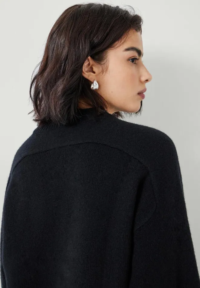Hush Jumpers and Cardigans Women Nina Merino Wool Crew Jumper Black Hush Jumpers and Cardigans Women Nina Merino Wool Crew Jumper Black