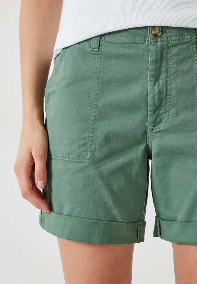 Hush Shorts Women Long Chino Shorts Washed Green