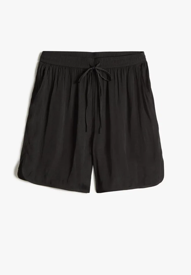 Hush Shorts Women Oriole Relaxed Silky Shorts Black