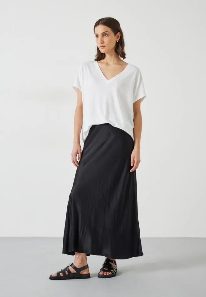 Hush Tops and Tshirts Women Danny Linen VNeck TShirt White Hush Tops and Tshirts Women Danny Linen VNeck TShirt White