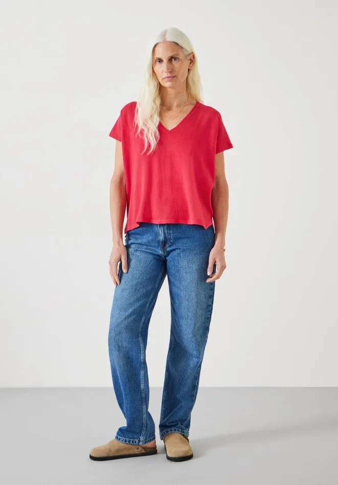Hush Tops and Tshirts Women Emmerline Linen Blend Knitted Top Magenta Hush Tops and Tshirts Women Emmerline Linen Blend Knitted Top Magenta