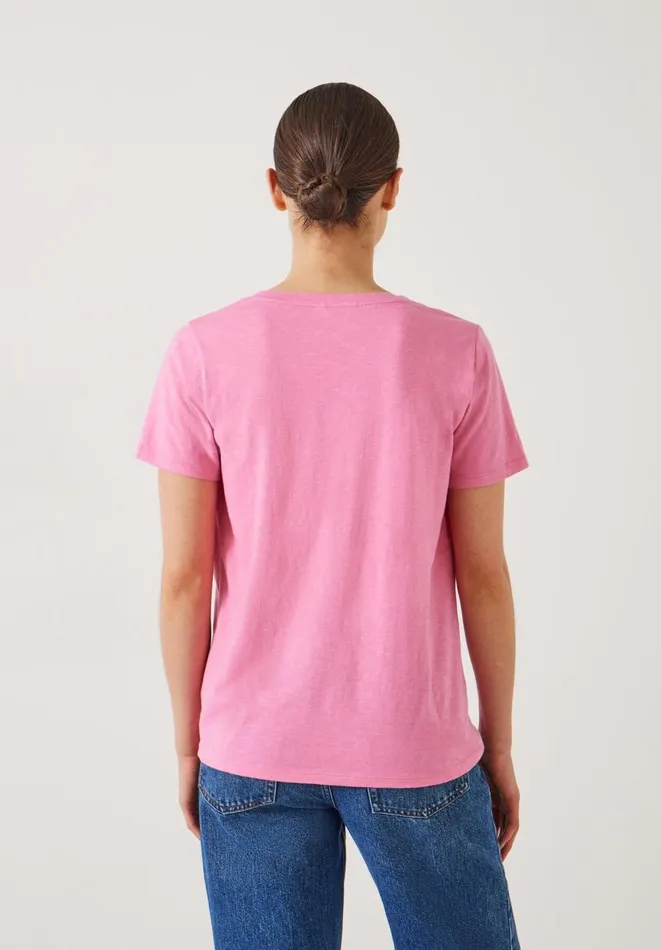 Hush Tops and Tshirts Women Hari Scoop Neck Cotton Slub TShirt Strawberry Pink Hush Tops and Tshirts Women Hari Scoop Neck Cotton Slub TShirt Strawberry Pink