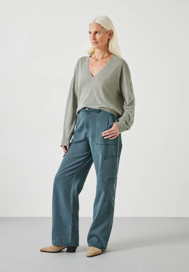 Hush Trousers Women Beatrice Cargo Trousers Slate