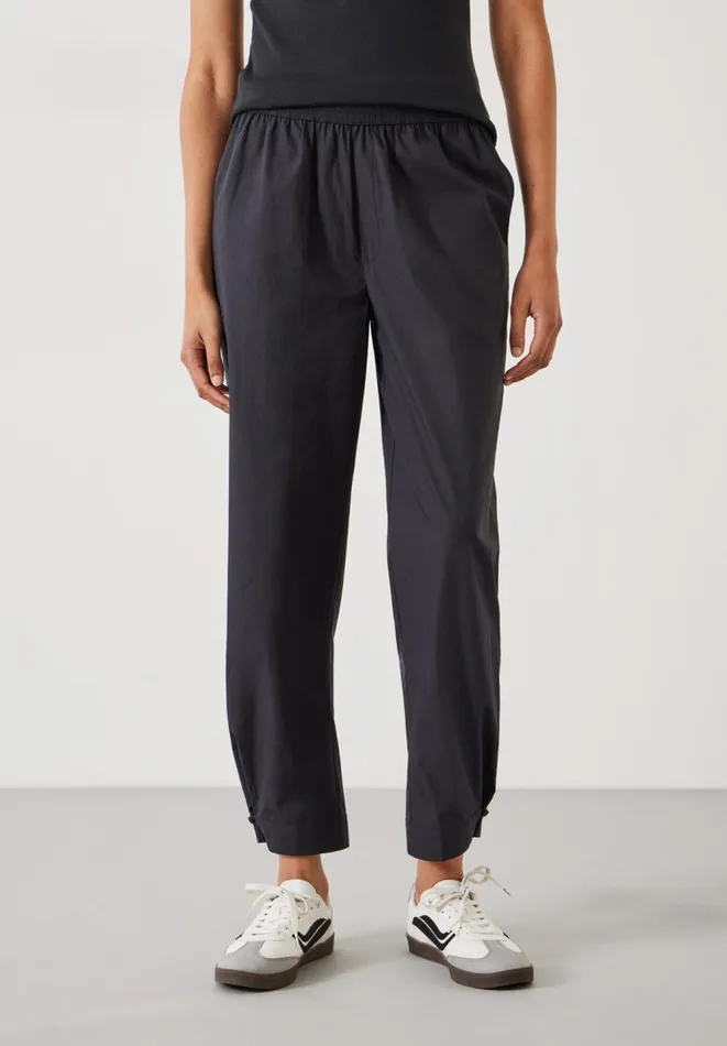 Hush Trousers Women Cotton Poplin Easy Trousers Black Hush Trousers Women Cotton Poplin Easy Trousers Black