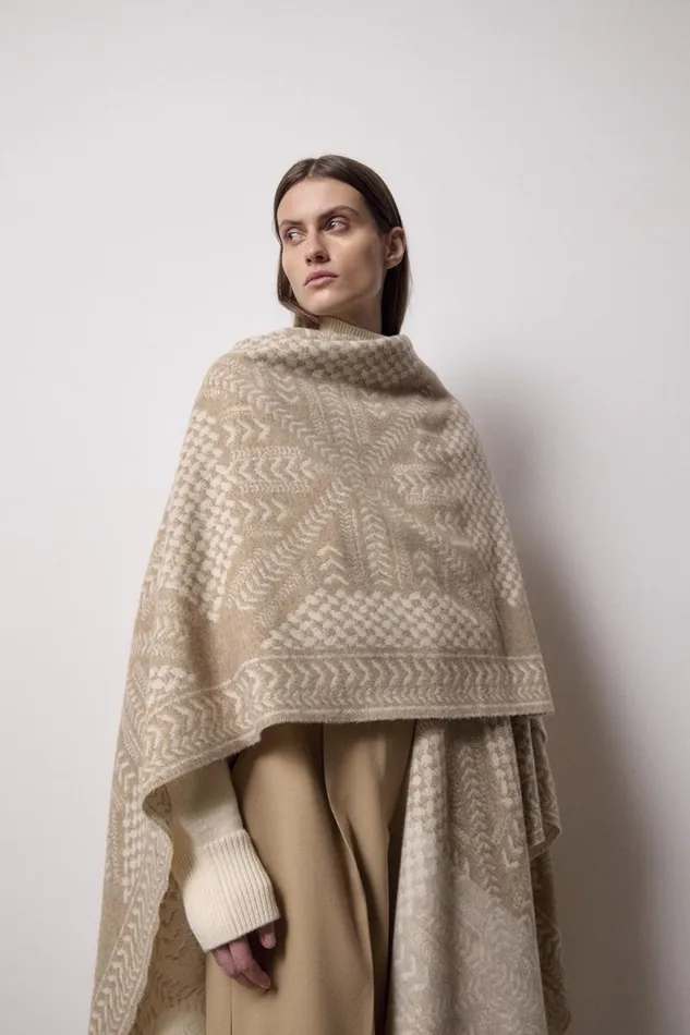 Lala Berlin Coats and Jackets Poncho Pineo Wool Mix Heritage Star Sand 8211 Women