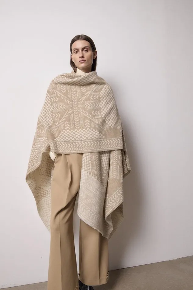 Lala Berlin Coats and Jackets Poncho Pineo Wool Mix Heritage Star Sand 8211 Women