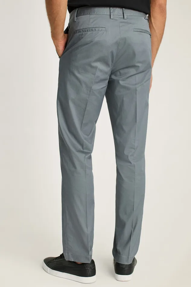 Men Bonobos Chinos Stay Cool Look Sharp With Bonobos039 Tech Trouser Lava Smoke Dark Grey