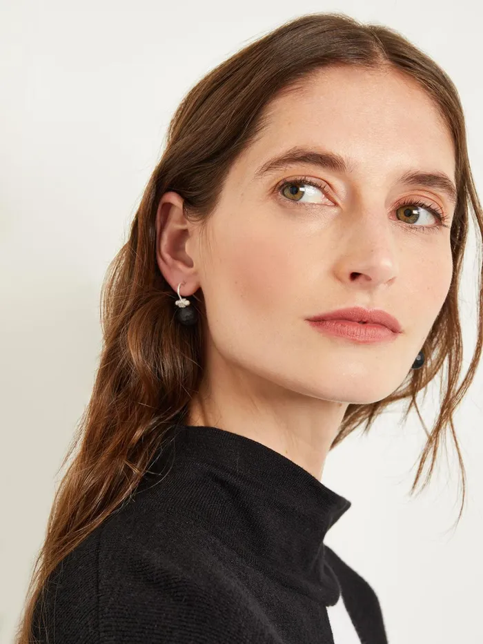 Misook Handmade Matte Black Onyx Crystal Column Top Earring Women Earrings Misook Handmade Matte Black Onyx Crystal Column Top Earring Women Earrings