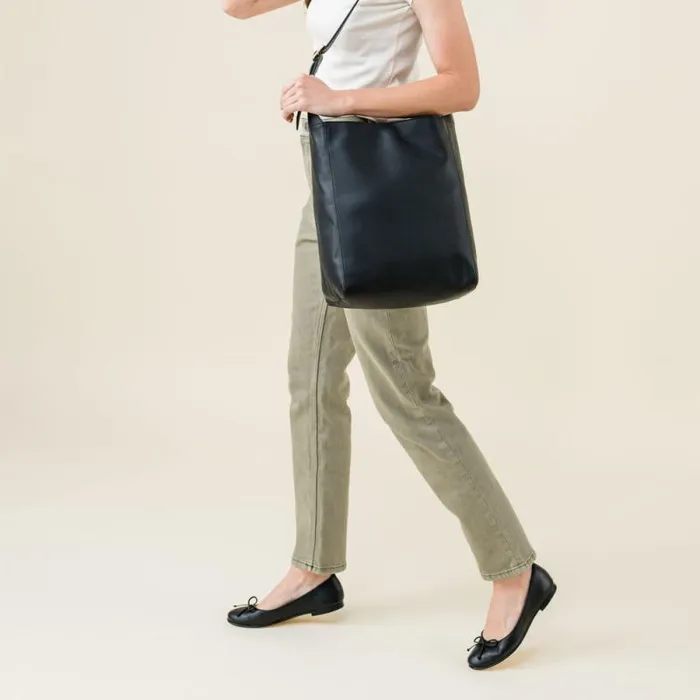 Nisolo Flats and Slip Ons Women Bea GoTo Ballet Flat Black