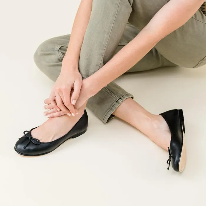 Nisolo Flats and Slip Ons Women Bea GoTo Ballet Flat Black
