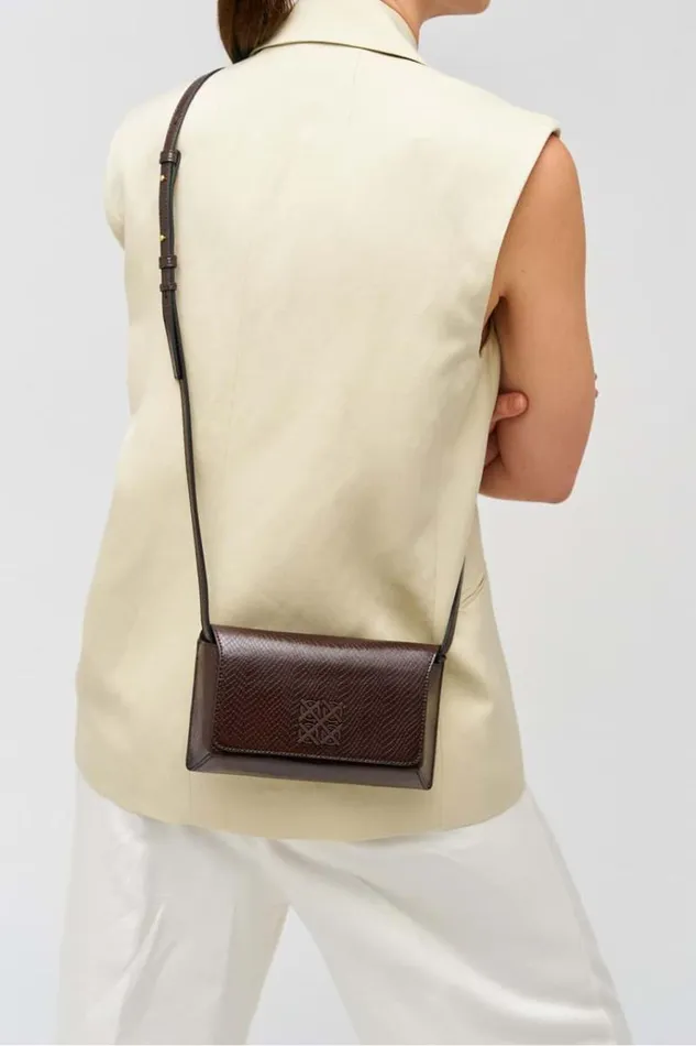 Oroton Baguette Bags Women Della Texture Small Baguette Mahogany