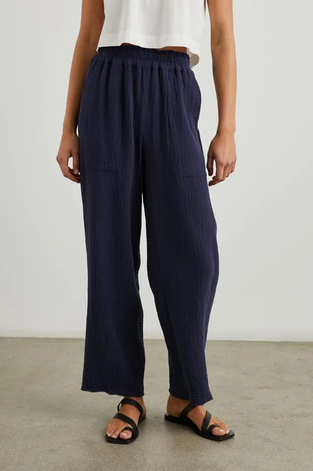 Rails Pants and Shorts Women LEON CROP PANT Navy