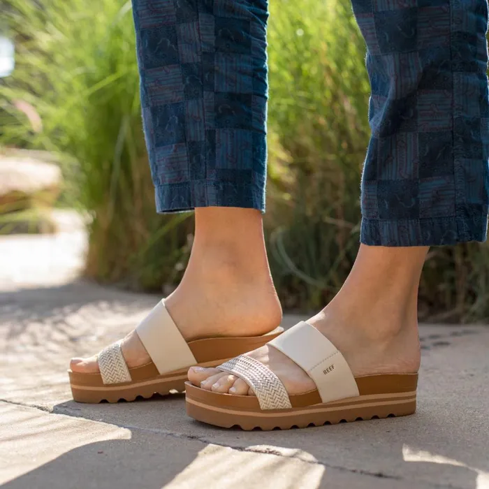 Reef Sandals Women Cushion Vista Hi Vintage