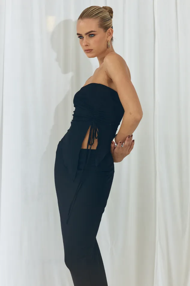 Runaway The Label Skirts Shop INAYA LOW RISE SKIRT 8211 BLACK Runaway The Label Skirts Shop INAYA LOW RISE SKIRT 8211 BLACK