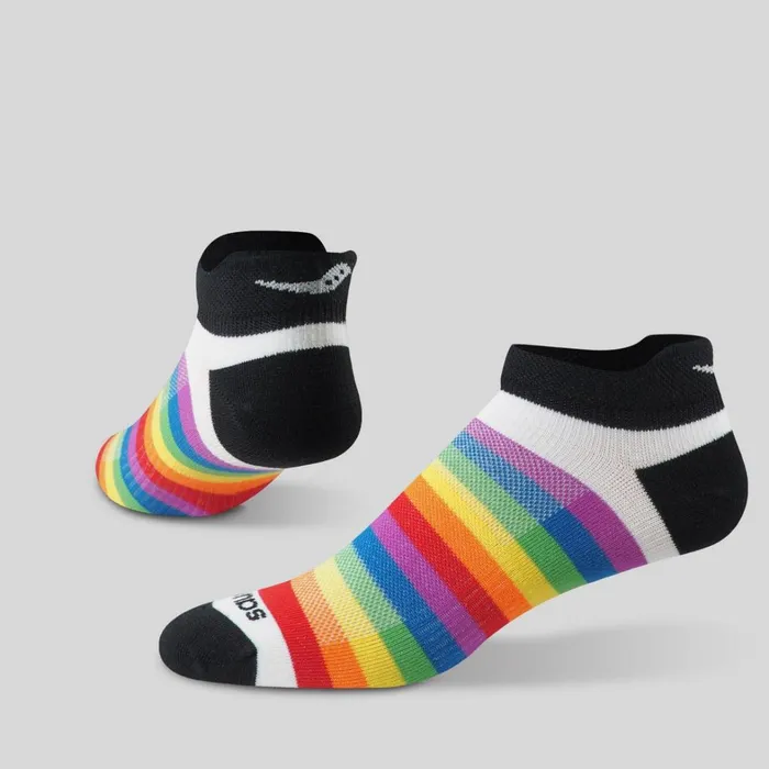 Saucony Accessories MenWomen Inferno Liteweight 3Pack Socks Rainbow