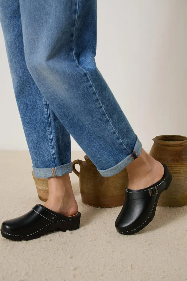 Shoes Women Leon and Harper Balsta P23 Clogs Black