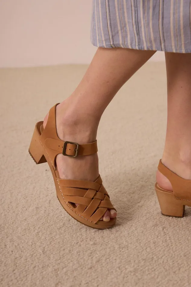 Shoes Women Leon and Harper Stockholm P23 Sandals Cognac