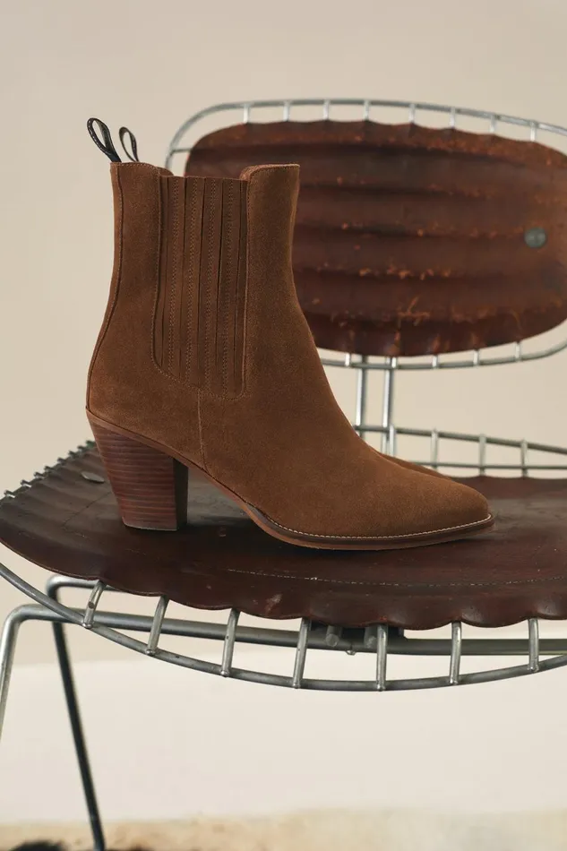 Shoes Women Leon and Harper Sylvie Suede Boots Camel