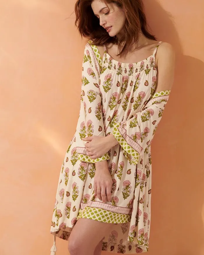 Soma Cool Nights Smocked Neck Chemise Paisley Floral Border Ws Women Matching Sets and Separates