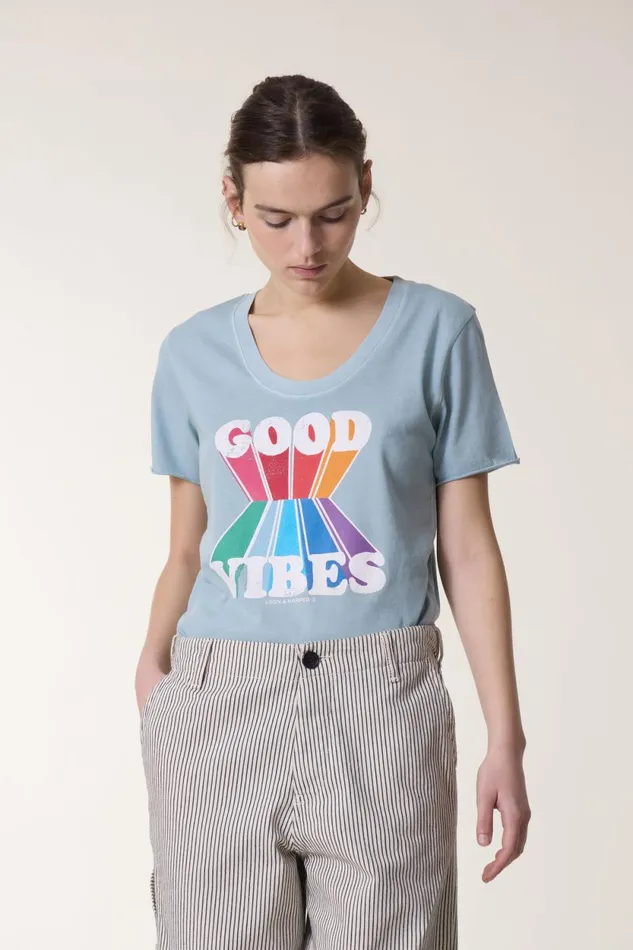 TShirts and Tops Women Leon and Harper Tizia Vibes Tshirt Sky