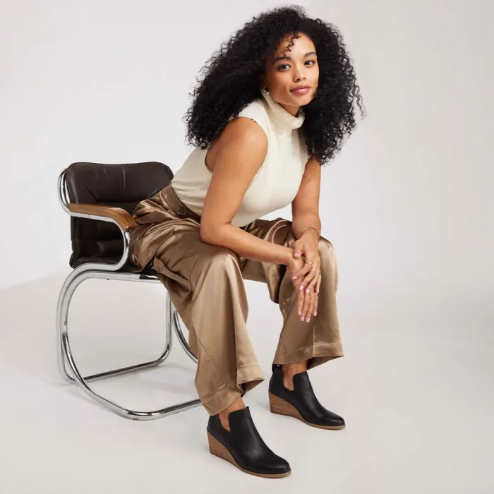 Toms Boots and Booties Kallie Wedge Boot Leather Black 8211 Women Toms Boots and Booties Kallie Wedge Boot Leather Black 8211 Women