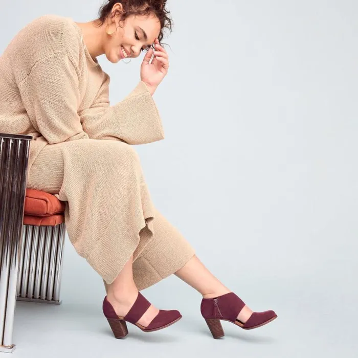 Toms Heels and Wedges Milan Closed Toe Heel Blackberry 8211 Women