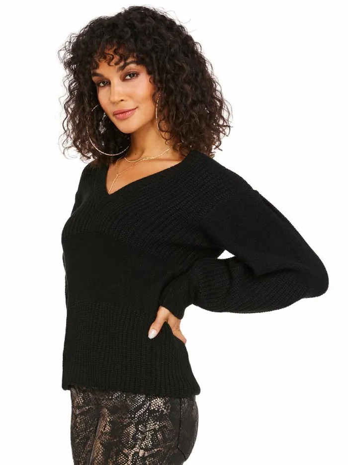 Tops Clothing Jessica Simpson Elmira Sweater In Black