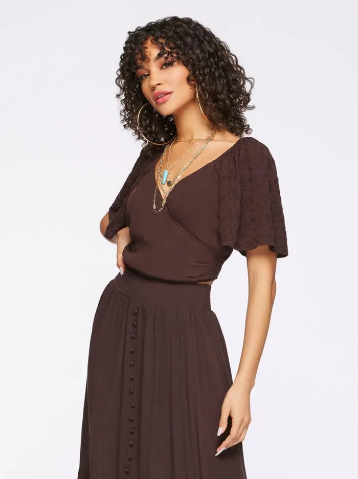 Tops Clothing Jessica Simpson Kerrigan Crop Top In Coffee