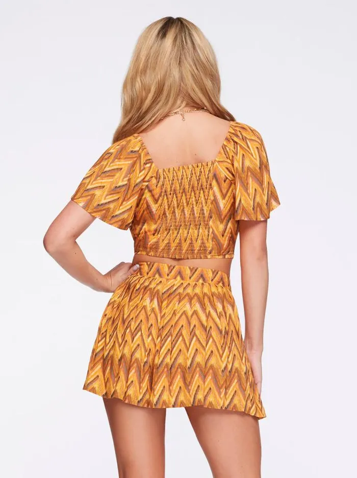 Tops Clothing Jessica Simpson Kerrigan Crop Top In Ikat Chevron