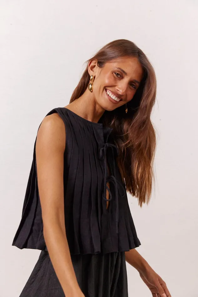 VRG GRL Valeria Linen Top Black Women Sleeveless VRG GRL Valeria Linen Top Black Women Sleeveless