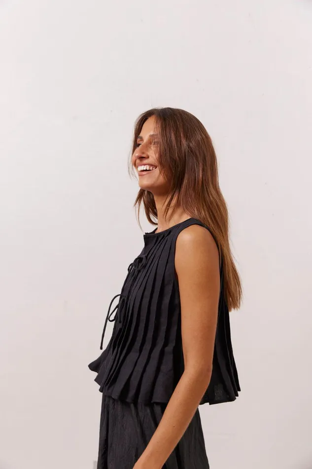 VRG GRL Valeria Linen Top Black Women Sleeveless VRG GRL Valeria Linen Top Black Women Sleeveless