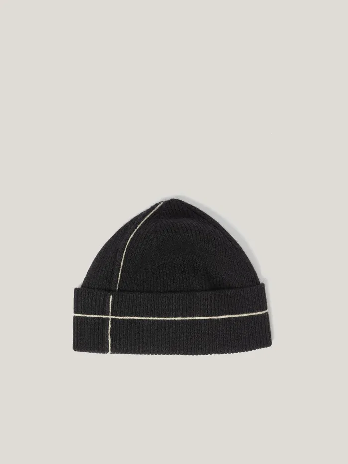 Women Contrast Stitch Beanie Black Jigsaw Hats and Gloves