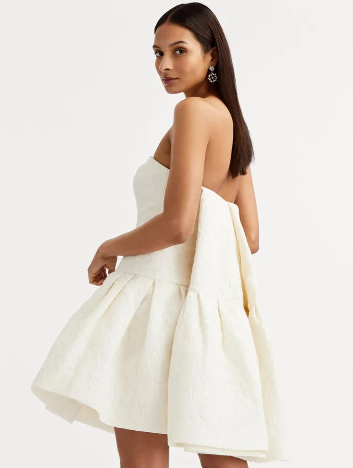 Women Dresses Oscar De La Renta Textured Floral Cloqu CapeBack Dress Ivory