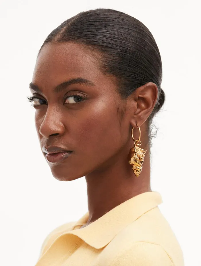 Women Earrings Oscar De La Renta Coral and Shell Hoop Earrings Gold