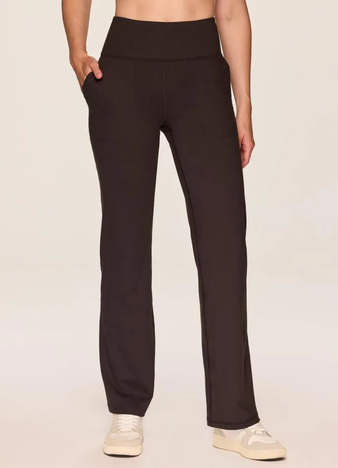 Women Easy Living Bootcut Pant Coffee RBX Active Pants