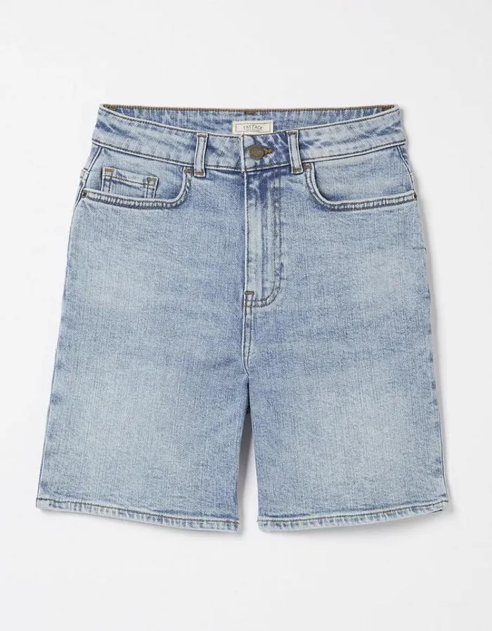 Women FatFace Vacation Shop Darley Denim Shorts Light Denim Blue
